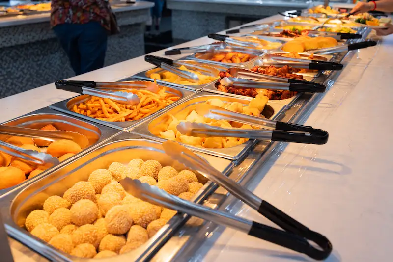 Hot Buffet Trays with Fried Snacks